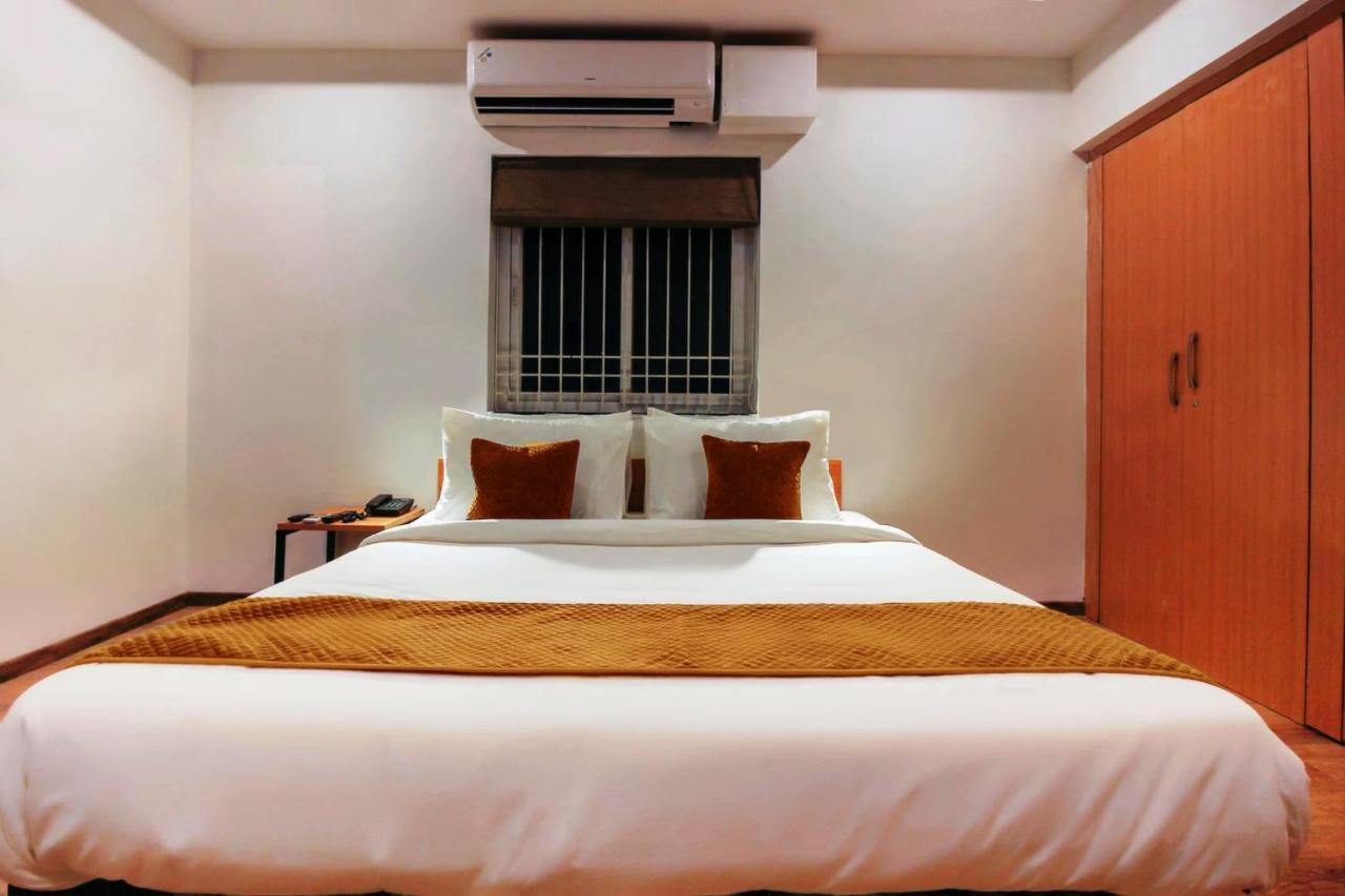 Fabhotel Mallikarjun Residency Хайдарабад Экстерьер фото